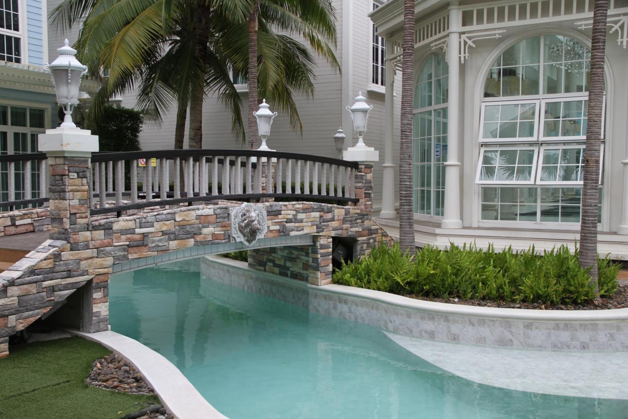 Grand Florida芭提雅带免费游泳池温泉桑拿浴和健身房瑜伽室私家海滩公寓e206 * นาจอมเทียน